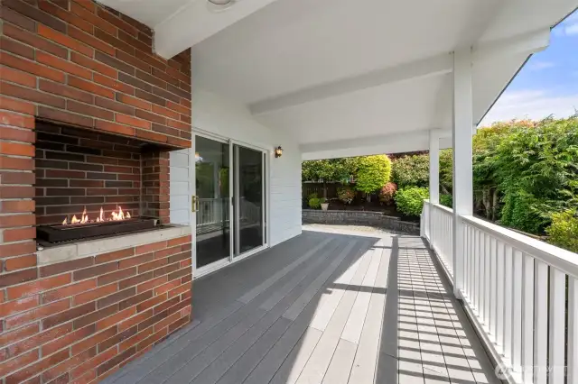 Year round entertaining and use with cover deck
