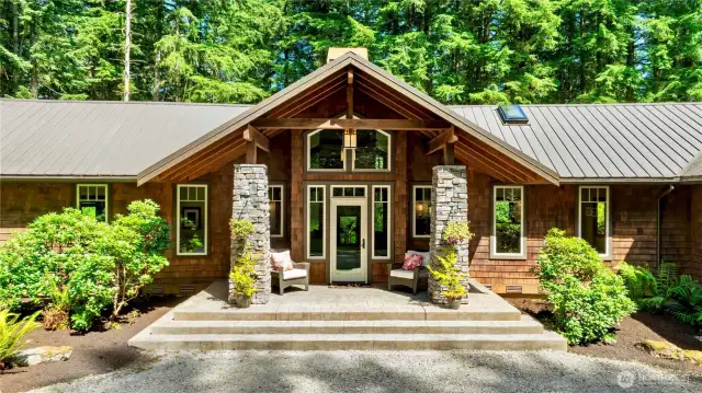 Grand and inviting front porch!