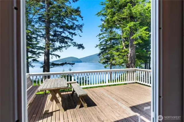 Upper-Level Deck