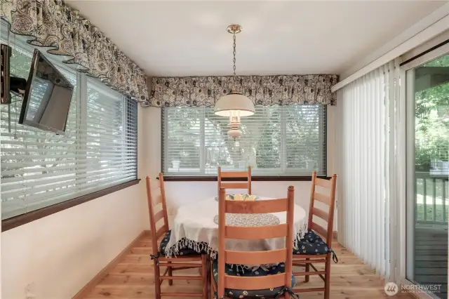 Breakfast Room