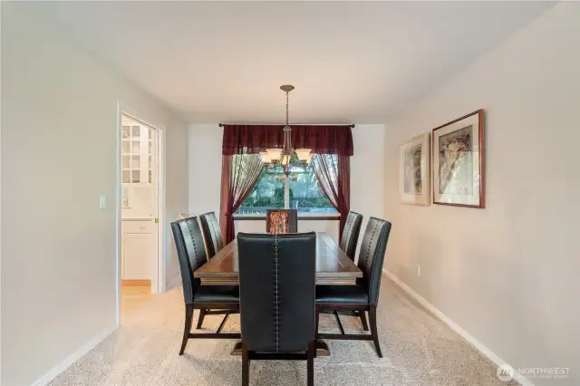 Formal Dining Rm