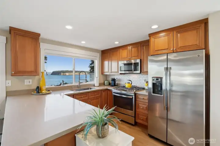 With a view like this, you might even look forward to doing the dishes!