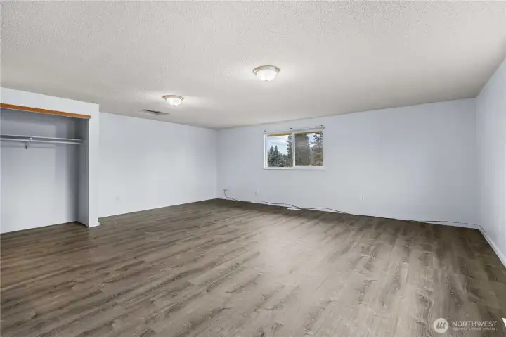 Upstairs Bonus room w/ fireplace