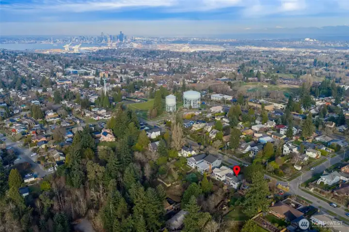 Looking NE. Central West Seattle location at top of Gatewood community close to parks, and local restaurants.