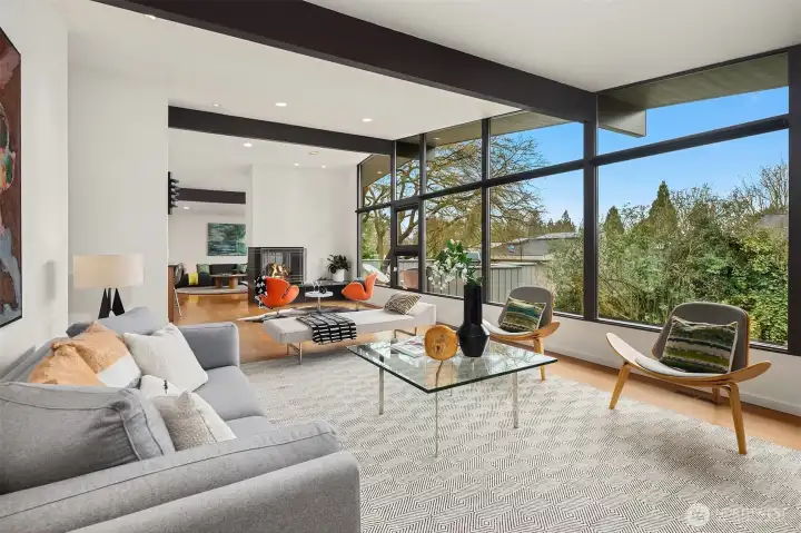 Thanks to the topography of our corner lot, the road on our north side (behind us) drops down the hill toward Magnolia Blvd.  Lucky for us, this means we are sitting well above the homes along the Blvd to west, allowing maximum enjoyment of light and sky with the utmost of privacy.