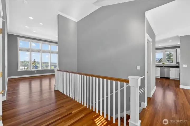 The traffic flow is effortless. From the front entry, move straight out into the living room, or go right, past the kitchen nook and into the kitchen.