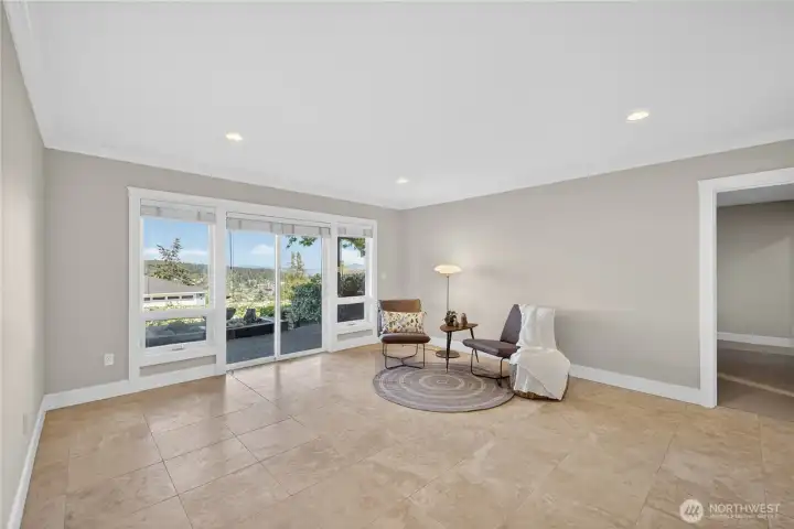 The lower level also has a great view of Skyline harbor and the water.