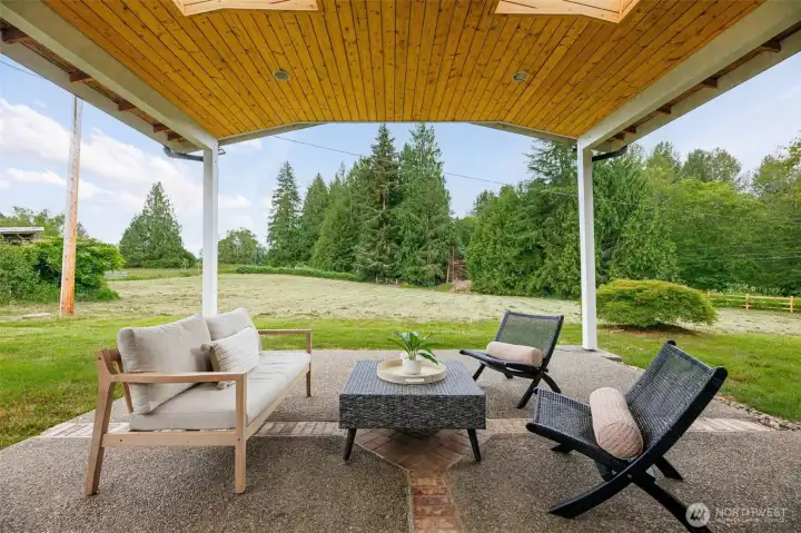 Excellent flow from the dining area directly out to the back patio.