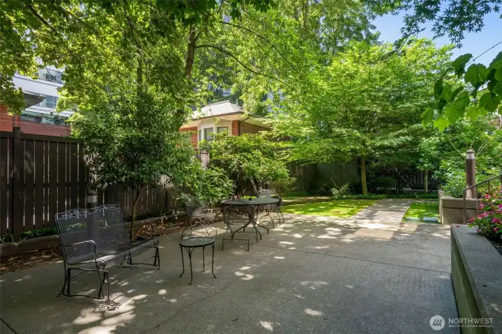 Common patio