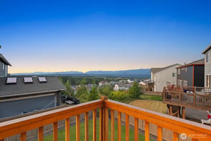 Sunsets on the range and views of Mount Baker! Sunsets on the range and views of Mount Baker!