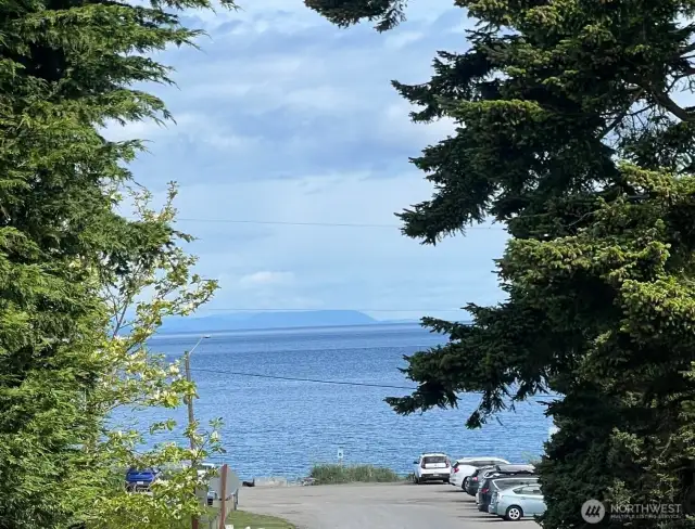 North Beach State Park is just a few blocks away.