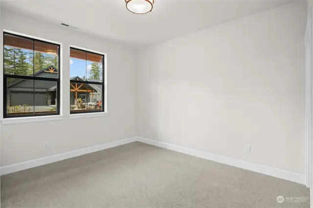 Guest Bedroom on-suite