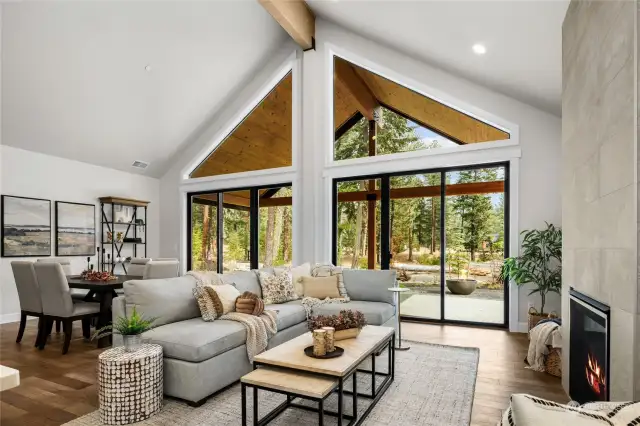 Open concept picturesque living room