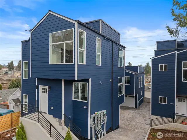This home showcases the architectural design and high-quality finishes you can expect in the newly constructed residence at 8608 & 8610 42nd Ave S, Seattle, WA 98118, built by the same builder.