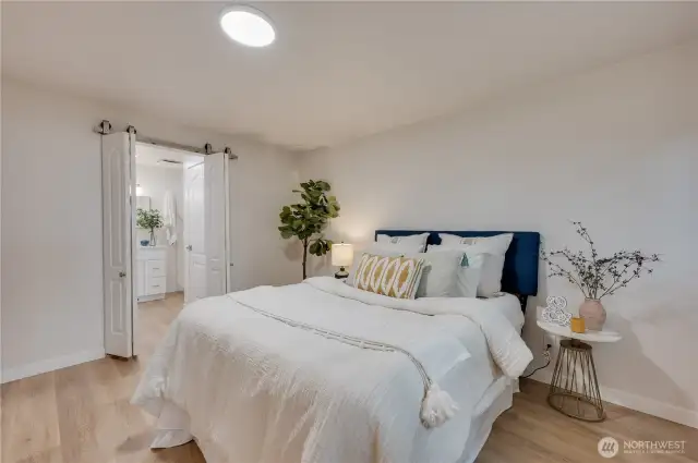 Private master suite