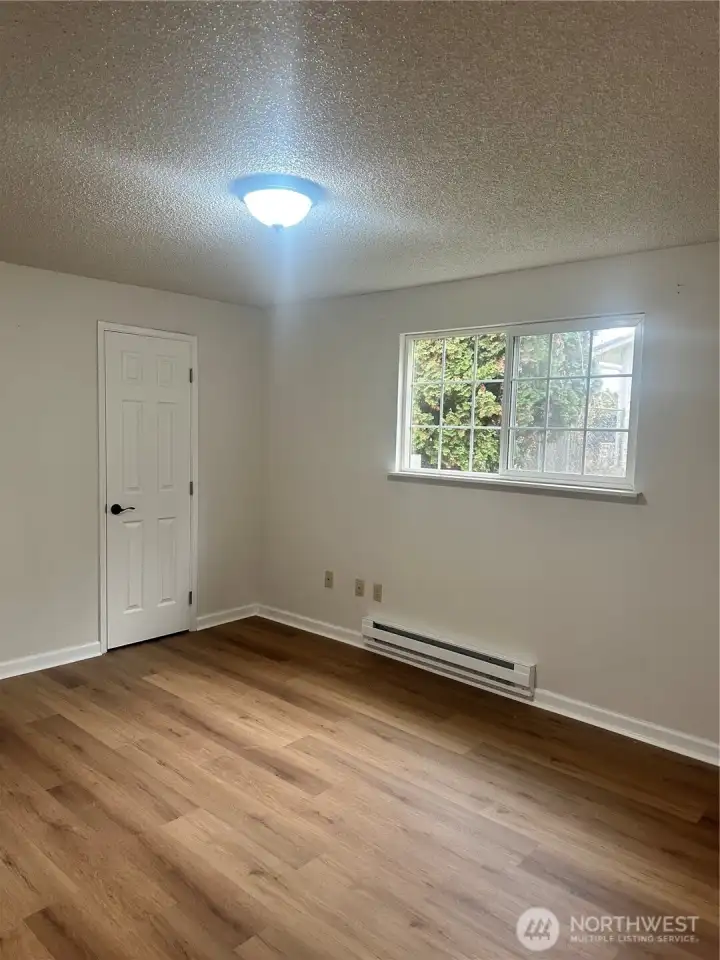main bedroiom with walk in closet