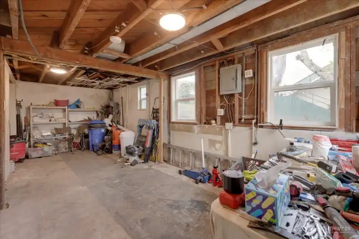 Unit #3 This is another unit which can be remodeled to increase cash flows! Bath, to your left your not able to see from picture.