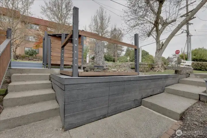 Straight will get you to unit #6. to the right leads you to unit #1