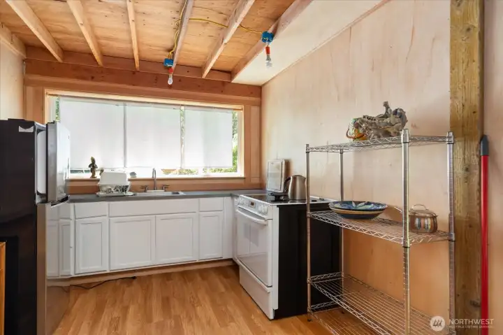 Studio Kitchen