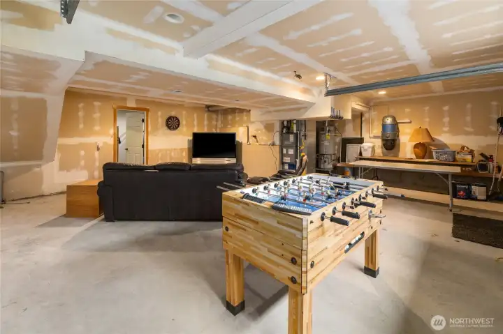 A versatile space ready to accommodate recreation, hobbies, fitness, or future storage needs!