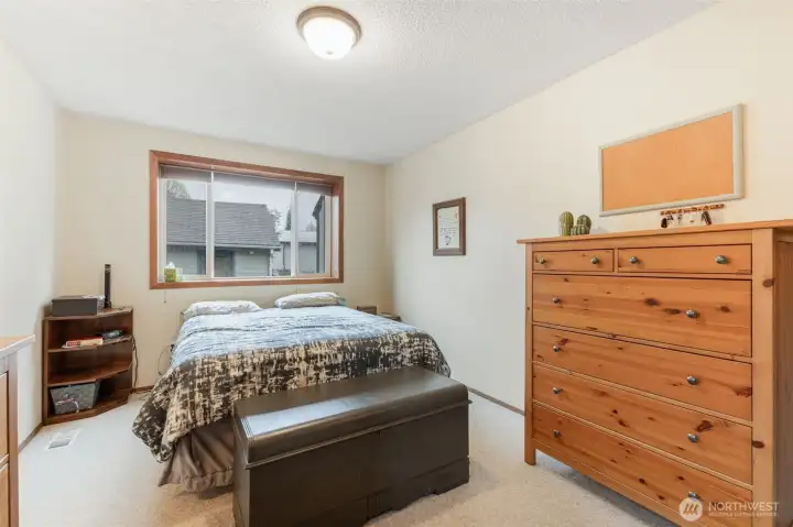 2nd Bedroom with En Suite 2nd Bedroom with En Suite