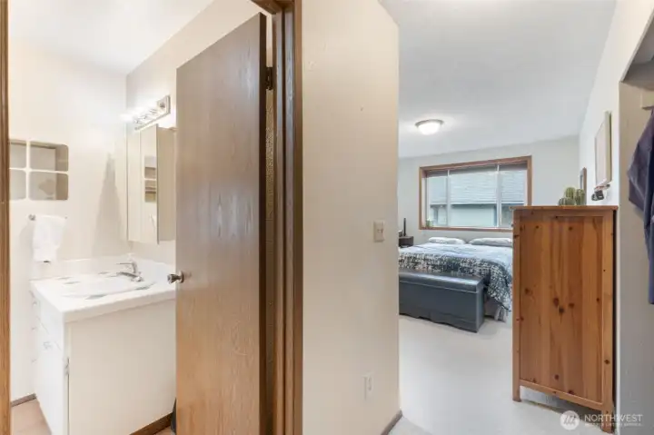 2nd Bedroom with En Suite 2nd Bedroom with En Suite
