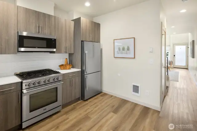 Large closet separates living & kitchen areas.  Ideal for storage and pantry area.