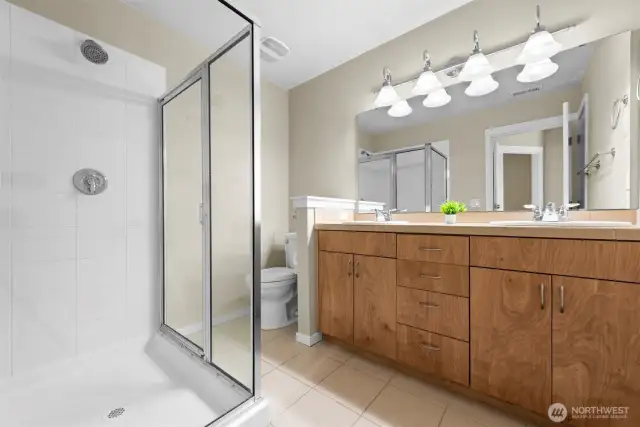 Double sink vanity