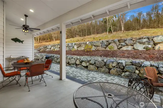 Covered patio with fan and lighting
