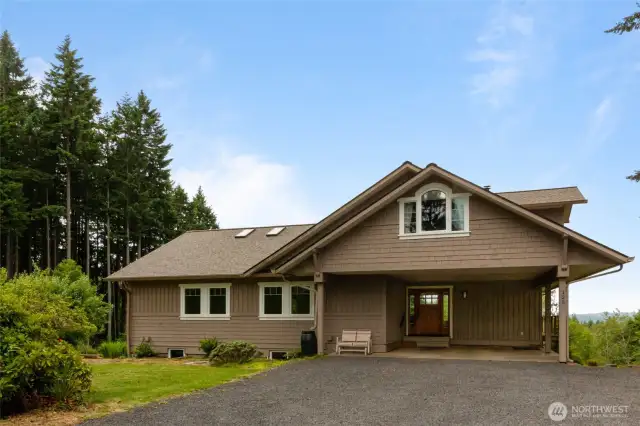 Custom Quality Throughout this stunning 5-bedroom, 3-bathroom home. It offers over 4,000 sq ft of thoughtfully designed living space. Enjoy custom craftsmanship throughout, paired with breathtaking territorial views and gorgeous sunsets that make every evening feel like a retreat.