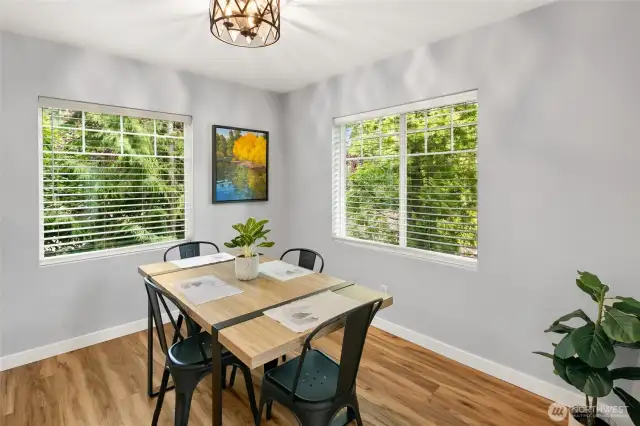 End unit with additional window