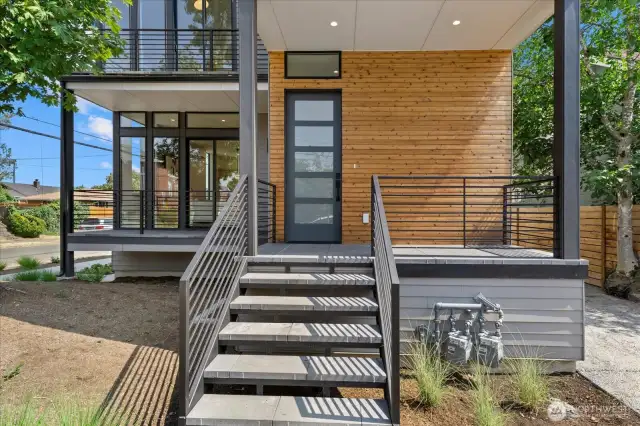 Great texture and colors for a great first impression