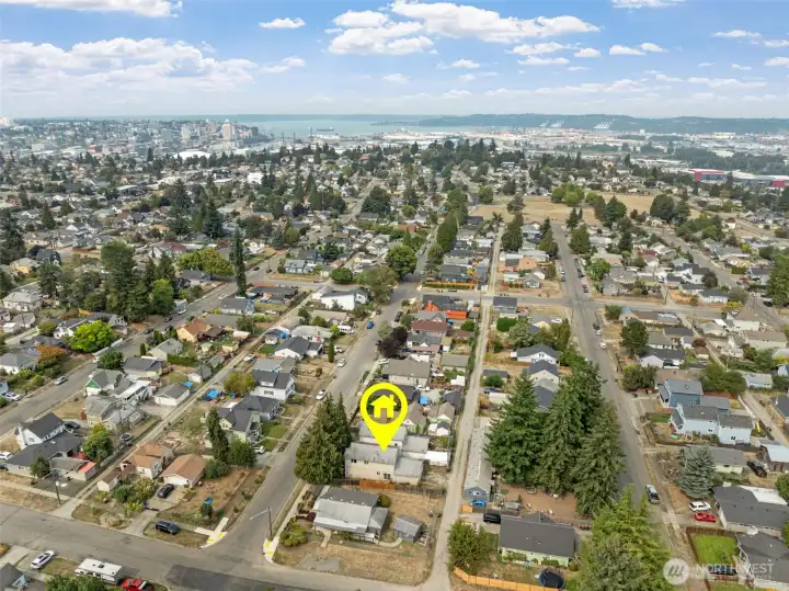 Located close to shopping and  freeways