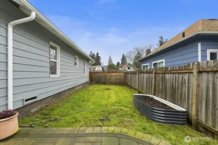 Side yard with lots of gardening space