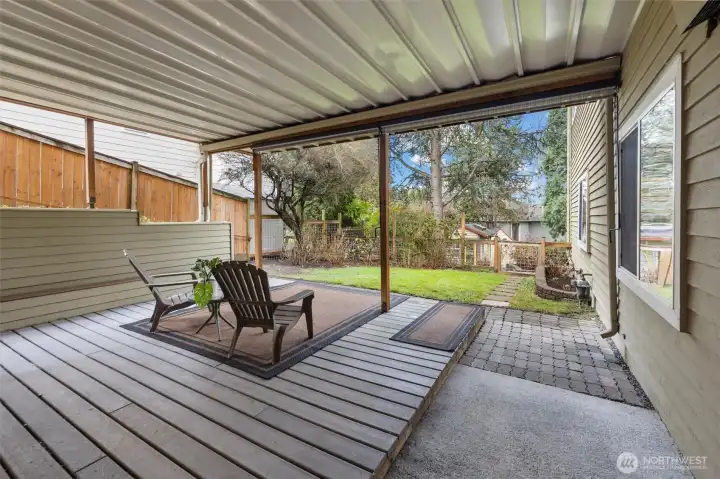 ADU also has it's own private yard and covered deck.