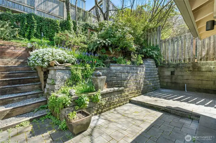 Wonderful for pots for lowers, herbs...