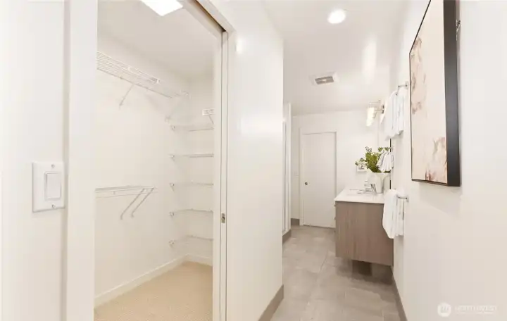 Big Primary Suite Closet