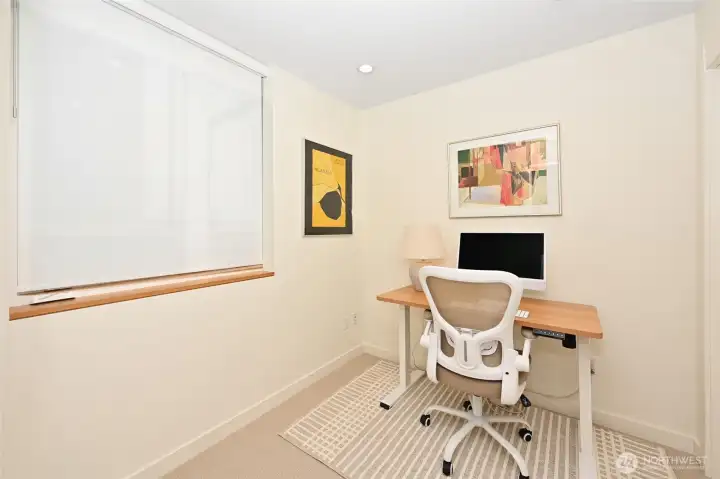 Main floor bedroom/or office