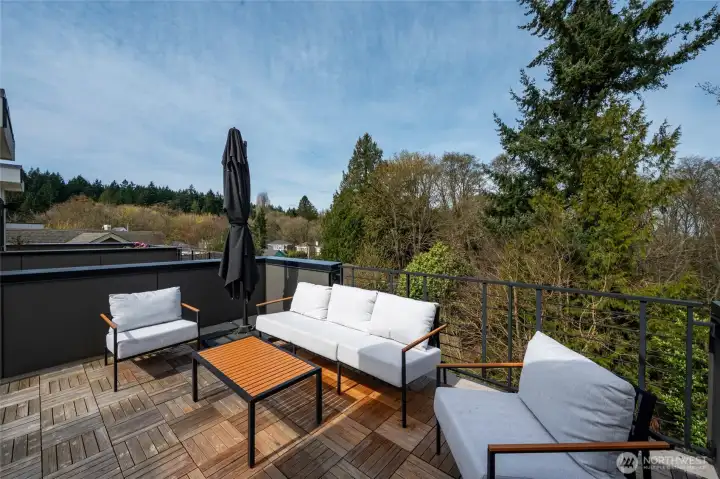 Relax and sip your coffee as you listen to bird-song