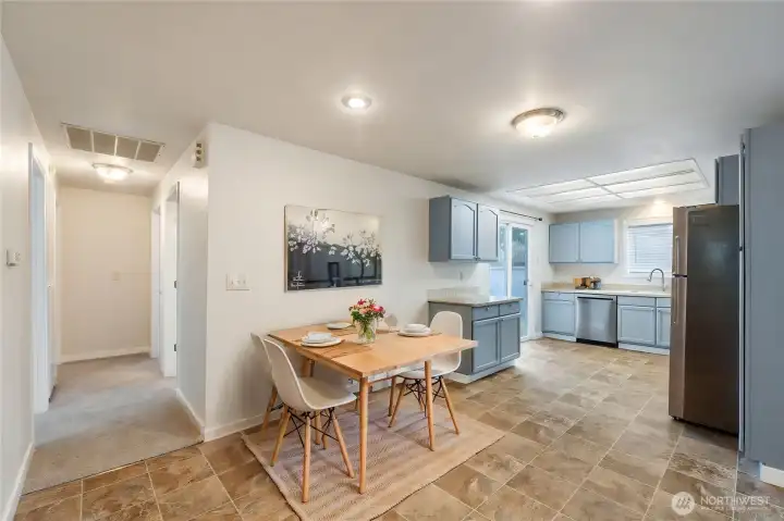 Eat-In Kitchen Virtually Staged