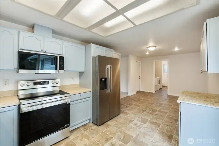 Kitchen-All New Appliances