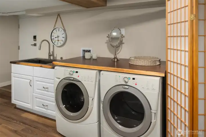 Laundry service is on the lower level. Laundry service is on the lower level.