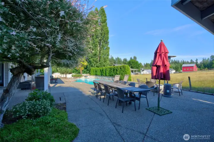 Amazing space to entertain or to just relax after a long day.