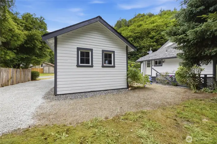 Detached Garage Detached Garage