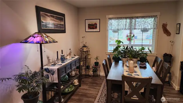 The dining room will easily seat up to 8 people or more.