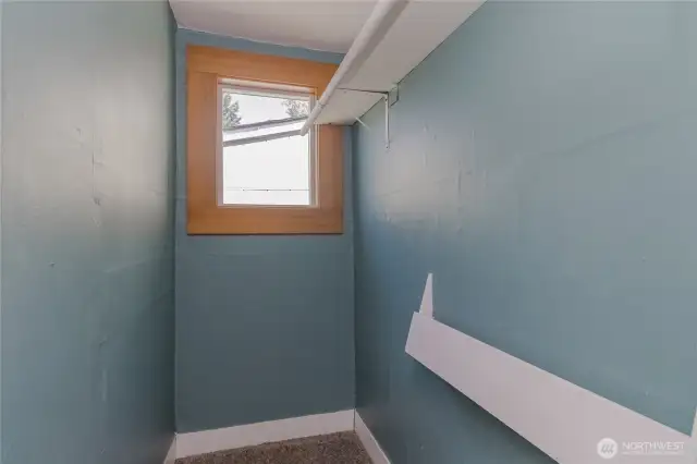 Primary bedroom closet