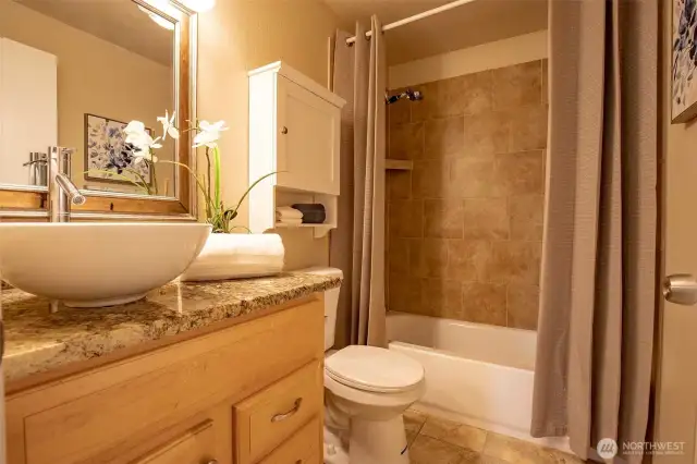 Primary bath