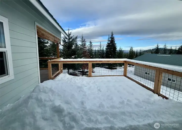 Deck outside primary suite.