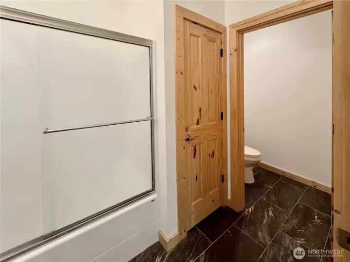 Lower level full bath