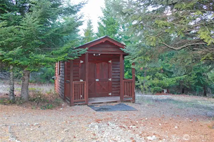 The Bunkhouse!! Room for two bunks, has water and power, including another bathroom, that was not included in the listing baths count.